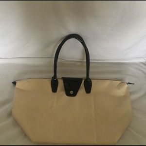 Elizabeth Arden Cream & Black Tote